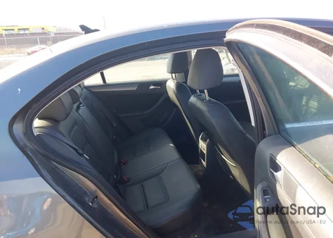 2013 Volkswagen Jetta 2.0L Tdi z USA, uszkodzony, nr VIN 3VWLL7AJ2DM290567